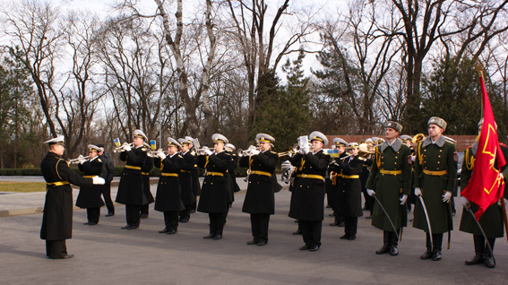 В Одессе установили самый большой флаг в городе (ФОТО, ВИДЕО) (фото) - фото 1