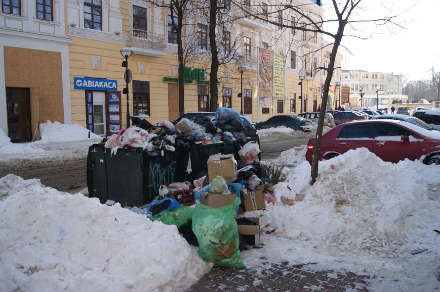 Несмотря на расчистку дороги к полигону, мусор из Одессы не вывозится (ФОТО) (фото) - фото 1