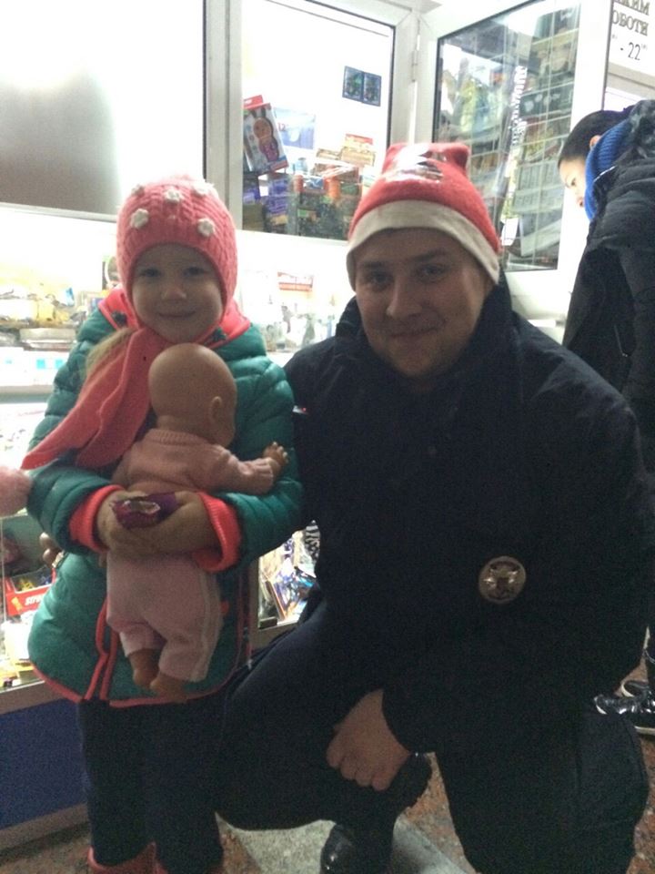 Одесская полиция на Рождество щеголяла в шапочках Деда Мороза (ФОТО) (фото) - фото 1