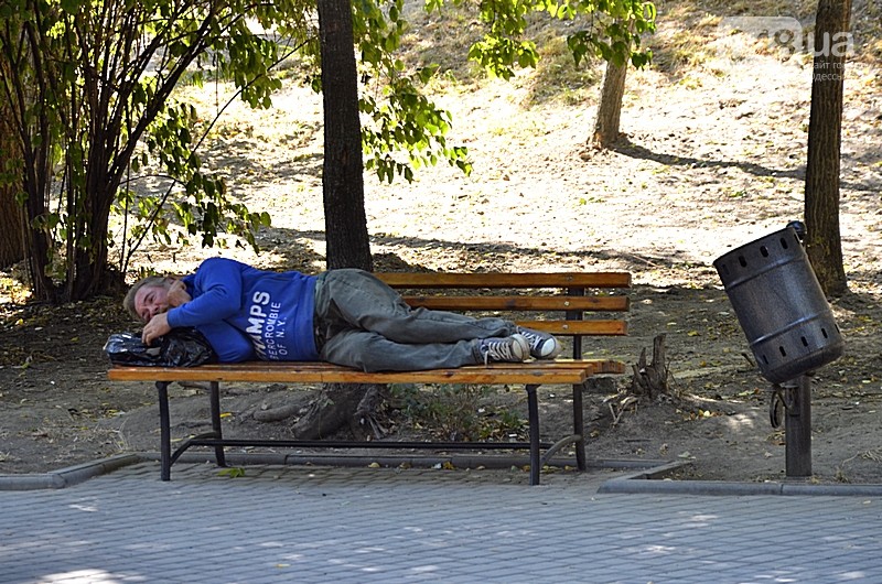 Алкаши на лавке фото