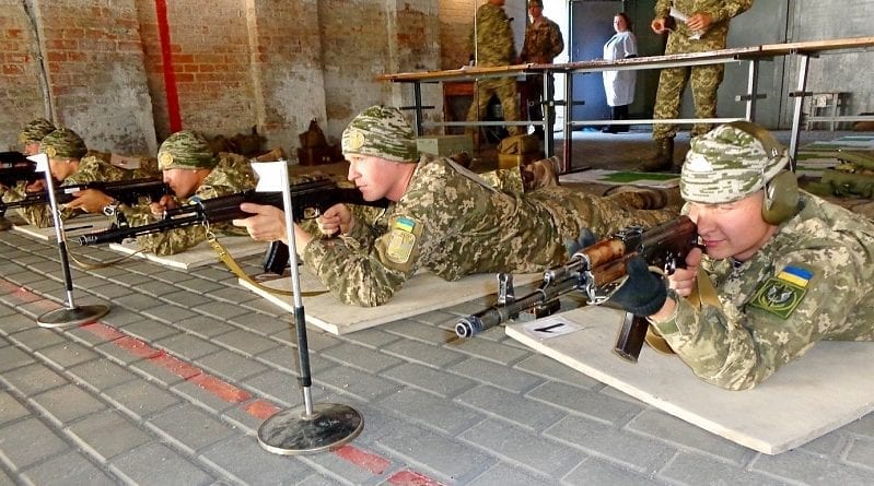 Курсанты Военной академии в Одессе установили новый рекорд по стрельбе