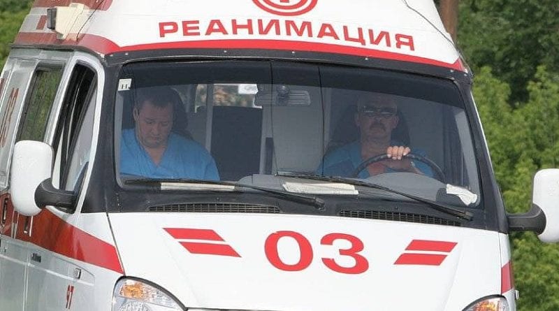 Жуткая трагедия в Одесской области: 2 девочки упали с подножки фургона, одна из них скончалась