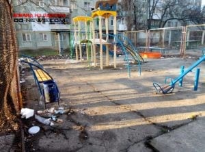 На детской площадке в Одессе 