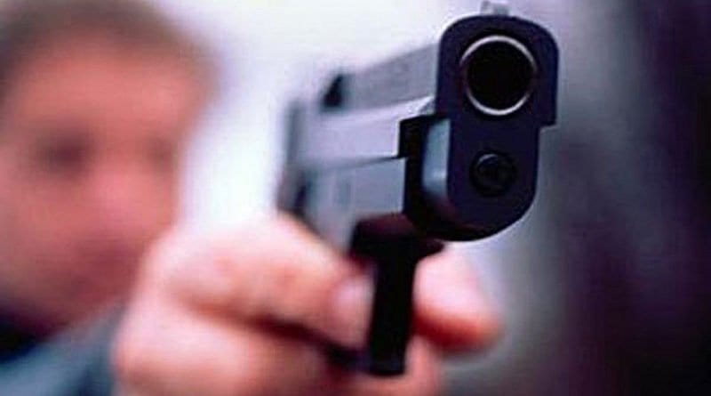 Невменяемый одессит с пистолетом требовал у ребенка извинений