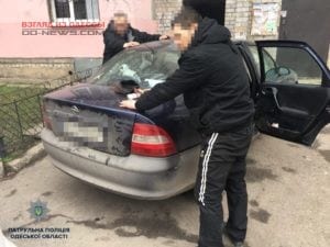 В Одессе угнали авто и избили его владельца