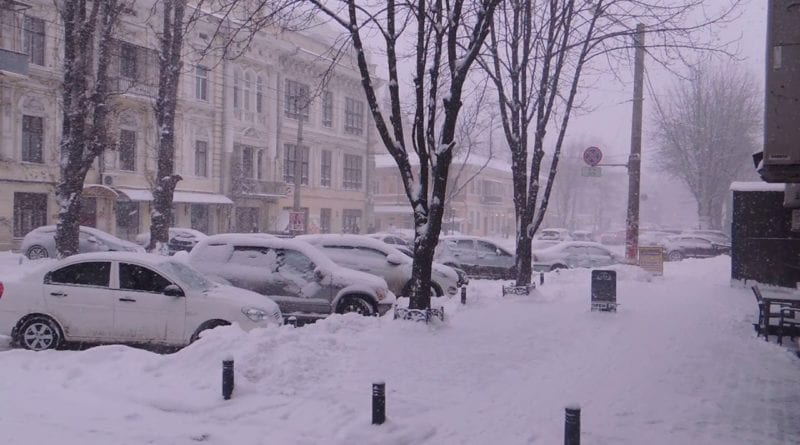 В Одессе просят водителей воздержаться от поездок