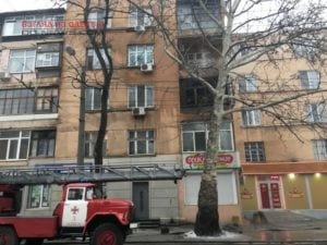 В Одессе из серьезного пожара спасали людей