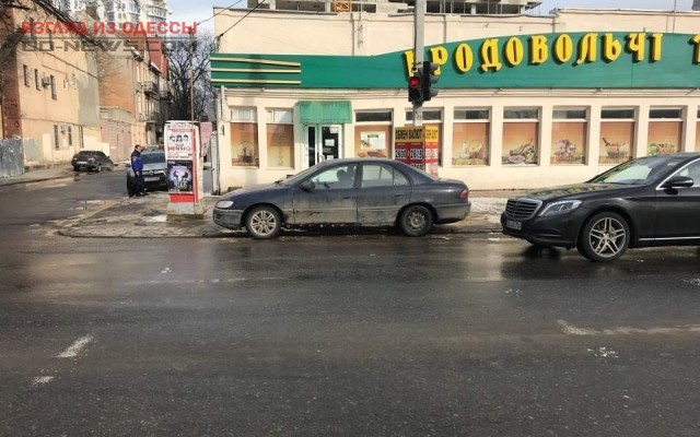 Герои парковки в Одессе не дают горожанам заскучать