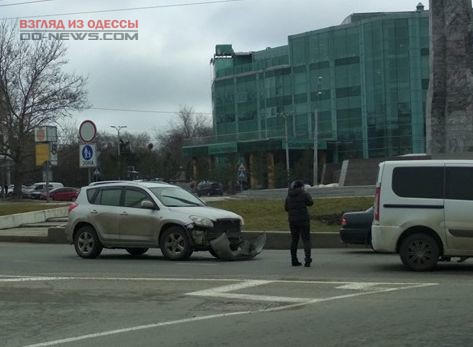 В Одессе на опасном участке дороги опять ДТП