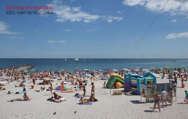 Пляжи Одессы готовят к курортному сезону