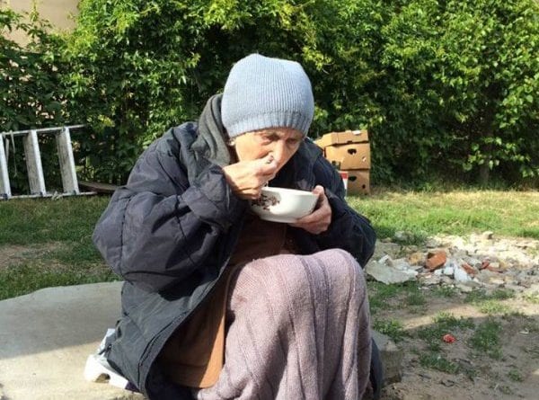 В Одессе просят опознать потерявшую память бабушку