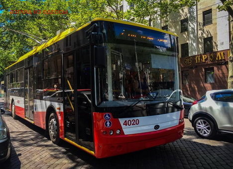 На троллейбусах "Богдан" в Одессе можно проехать бесплатно