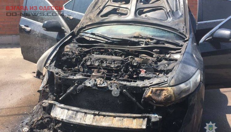 В Одессе зафиксирован очередной поджог автомобиля