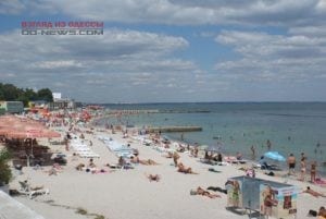 У туриста на пляже Одессы обокрали палатку