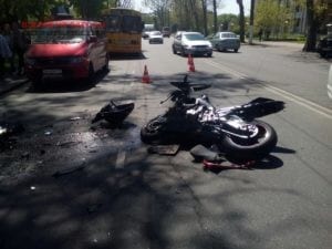 ДТП в Одессе на пр. Шевченко: пострадал мотоциклист