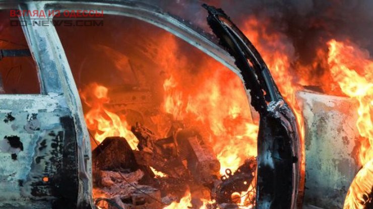 Подробности о сгоревших в Одессе автомобилях