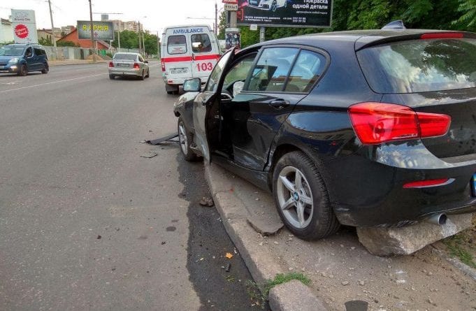 В Одессе ДТП с пострадавшими водителями