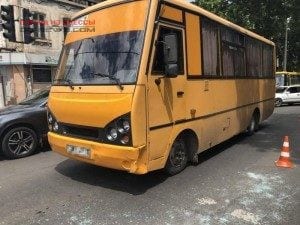 На Молдаванке в Одессе произошло ДТП с маршруткой