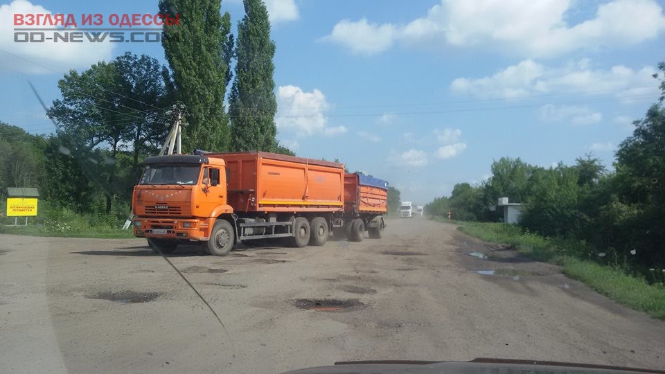В Одесской области спасли от пожара грузовик с зерном