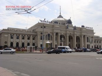 Из-за кражи кабеля в Одессе задержалась отправка поездов
