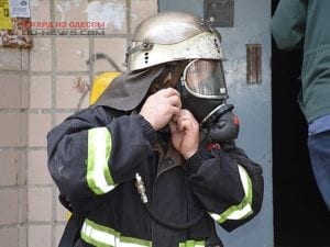 В Одессе мужчину спасли от пожара