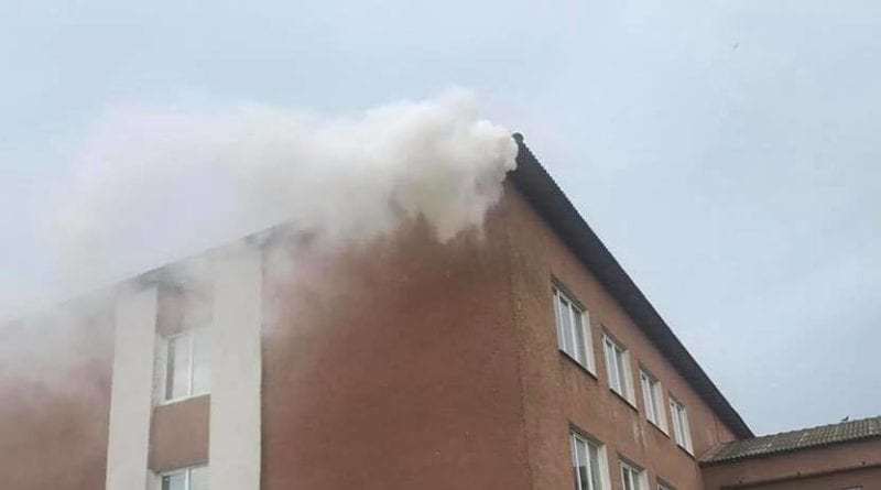 Под Одессой молния достигла цели: горела ещё одна школа