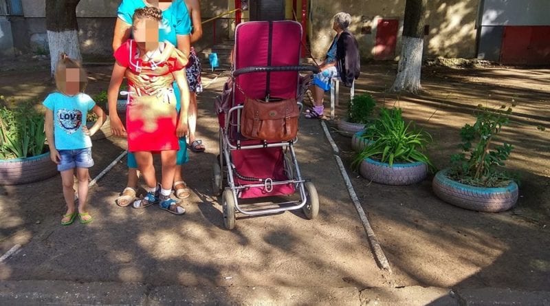 В Одессе негодяи обокрали ребёнка с инвалидностью