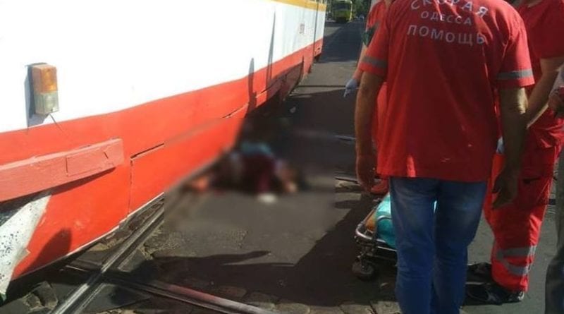 В Одессе пенсионерку сбил трамвай