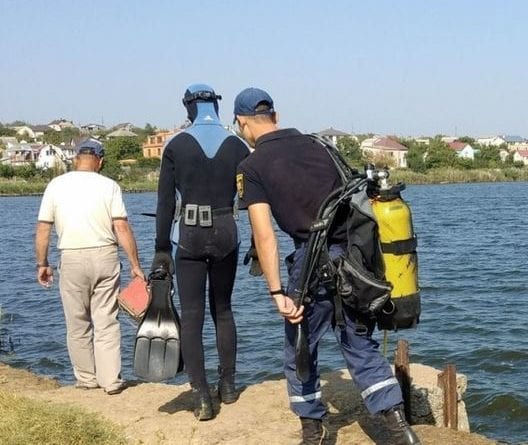 Под Одессой в водоёме обнаружено тело молодой женщины