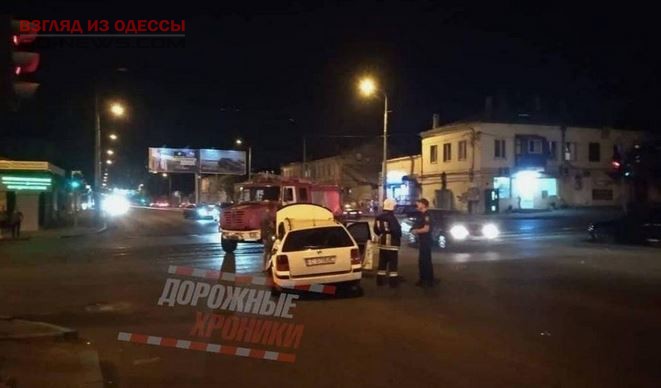В Одессе пожарная машина попала в аварию
