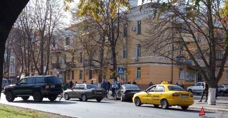 В Одесской области чуть не сбили младенца в коляске