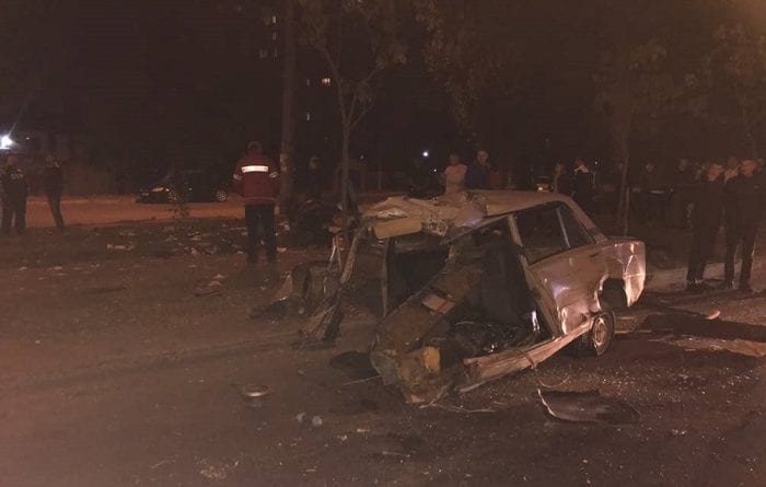 В Одессе авто участника ДТП разорвало на несколько частей