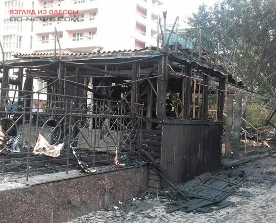 На рассвете горело одно из кафе в Одессе