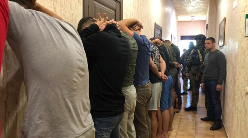 Полиция Одессы произвела массовое задержание вооруженных людей