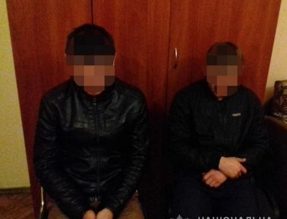 В Одесской области подростков ограбили при помощи шокера