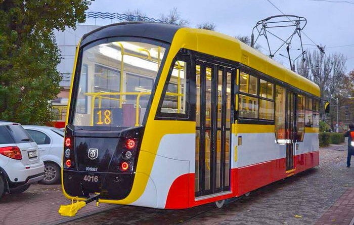 В Одессе совершил свой первый рейс новый трамвай «Одиссей»