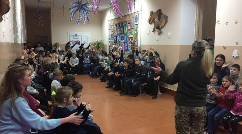 Особенных детей посетили в Одессе курсанты военной академии