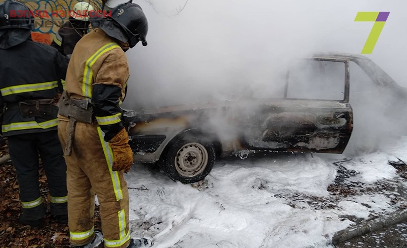 В Одессе сгорел легковой автомобиль