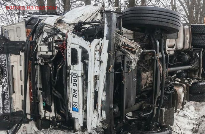 Авария в Одесской области закончилась смертью двух мужчин