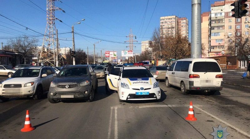 Ехал в наушниках и не услышал сигнала: в Одессе сбили велосипедиста