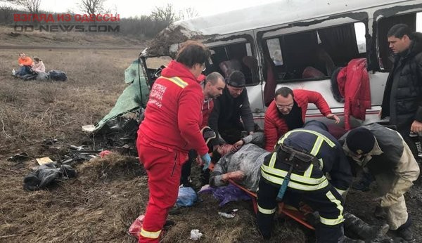В жуткую аварию на трассе "Одесса - Рени" попала маршрутка с пассажирами
