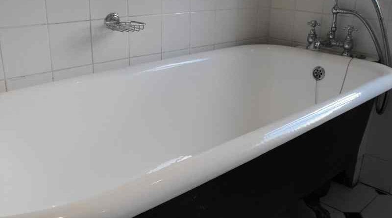 В Одессе мужчина украл ванну из своей бывшей квартиры