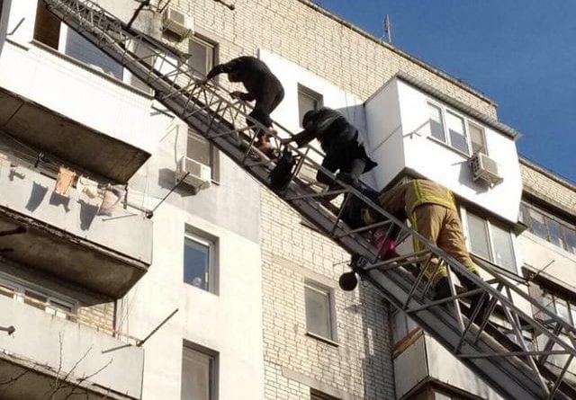 В Одессе в результате пожара выгорела квартира: срочно требуется помощь