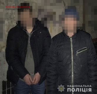 В Одессе оперативно задержали двух грабителей кафе