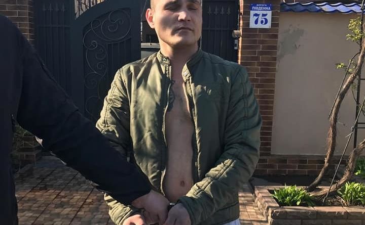 Мужчину, добивавшего в Одессе после ДТП военнослужащих, удалось разыскать