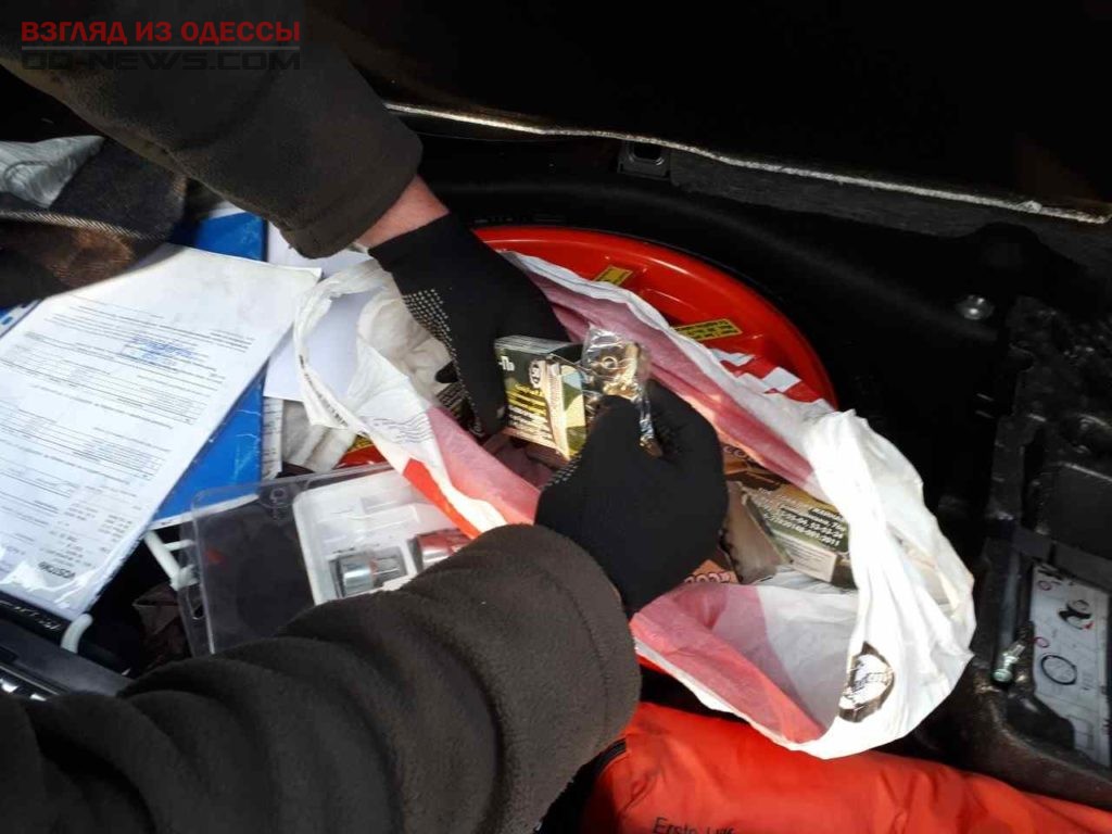На таможне в Одесской области в машине нашли патроны
