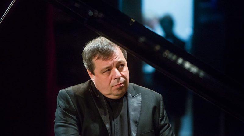 Известный пианист посвятил концерт в Одесской филармонии своему Учителю
