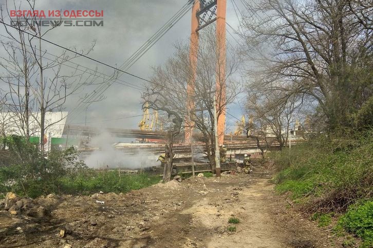 В Одессе загорелась теплотрасса: подробности
