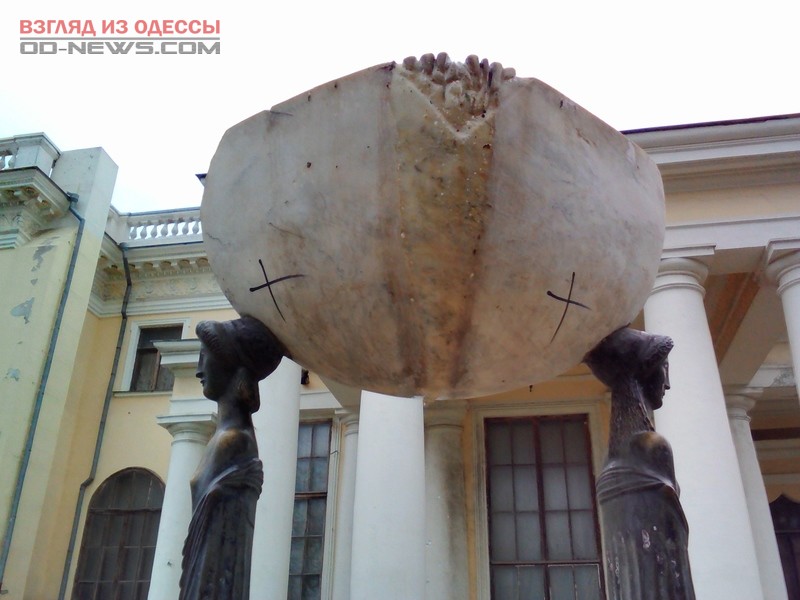 Одесский памятник стал жертвой вандализма
