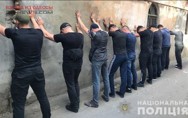 В Одессе попытались незаконно выселить из квартиры хозяев